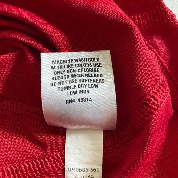 Under Armour Heatgear Cardinals South Kent School. Long Sleeve. Red. Small - Picture 7 of 11